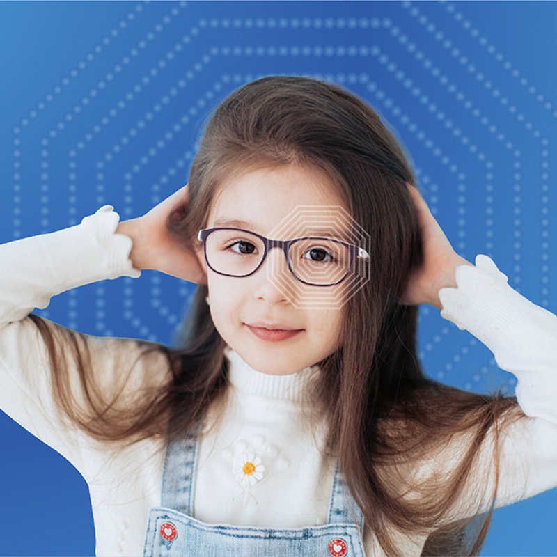 Osmihranná cirkulární čočka pro kontrolu krátkozrakosti