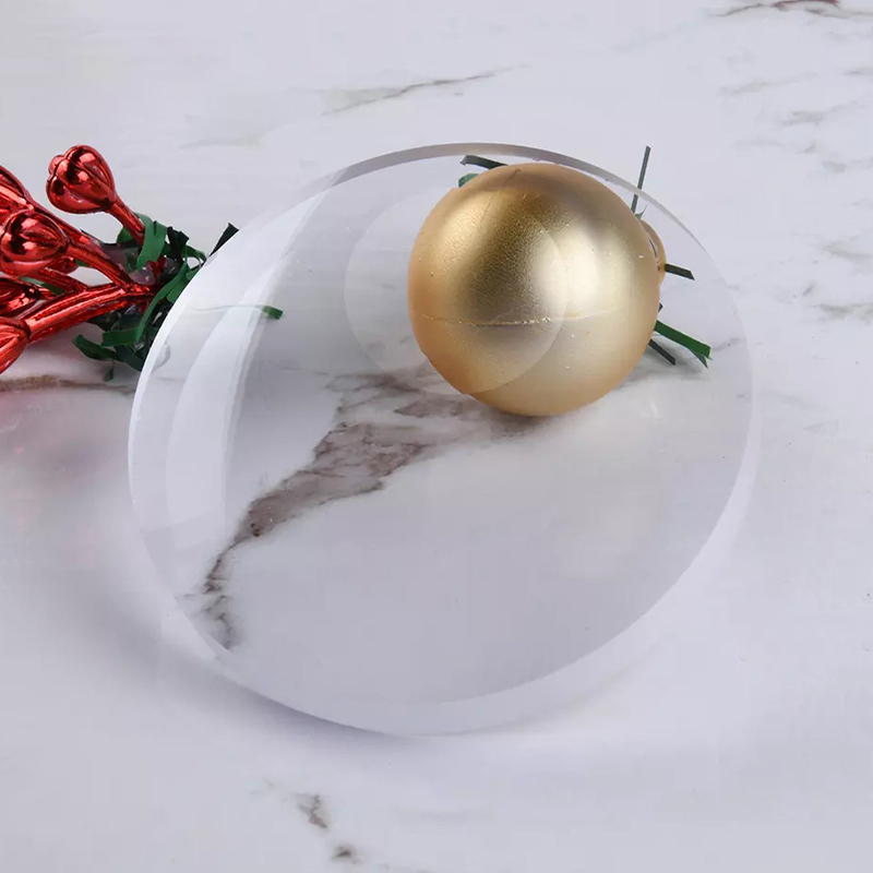 1,56 Polotovar s kulatou horní bifokální čočkou