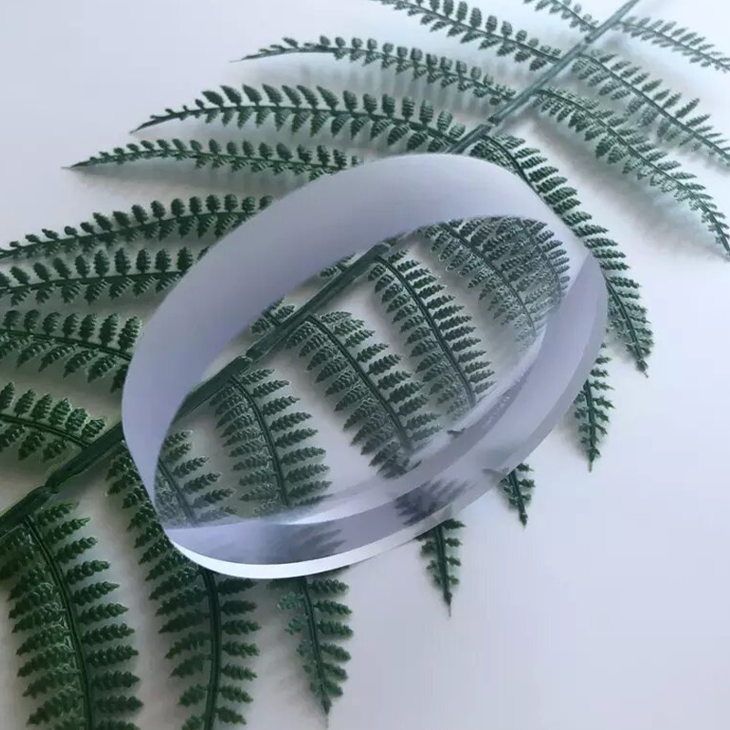 1,67 Polotovar s jedním objektivem