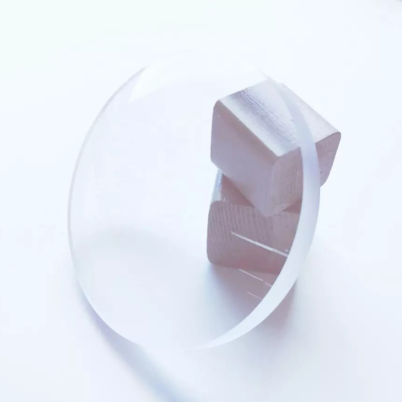 1,67 Polotovar s jedním objektivem